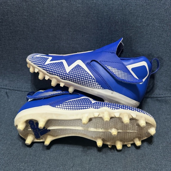 adidas Kids' Freak Spark Team Football Cleats.  Very good condition. Blue/white - Picture 2 of 5